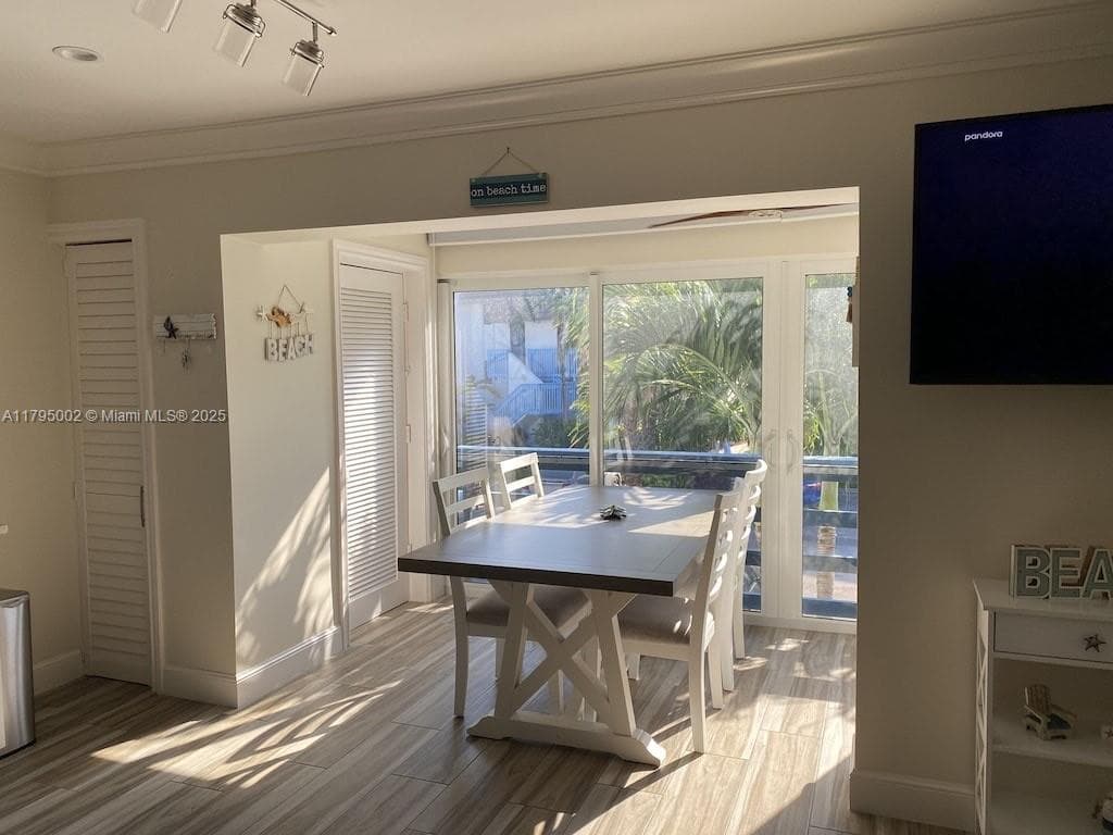11000 S Ocean Dr 211 photo 7