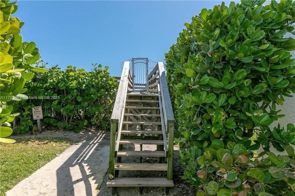 11000 S Ocean Dr 211 photo 15
