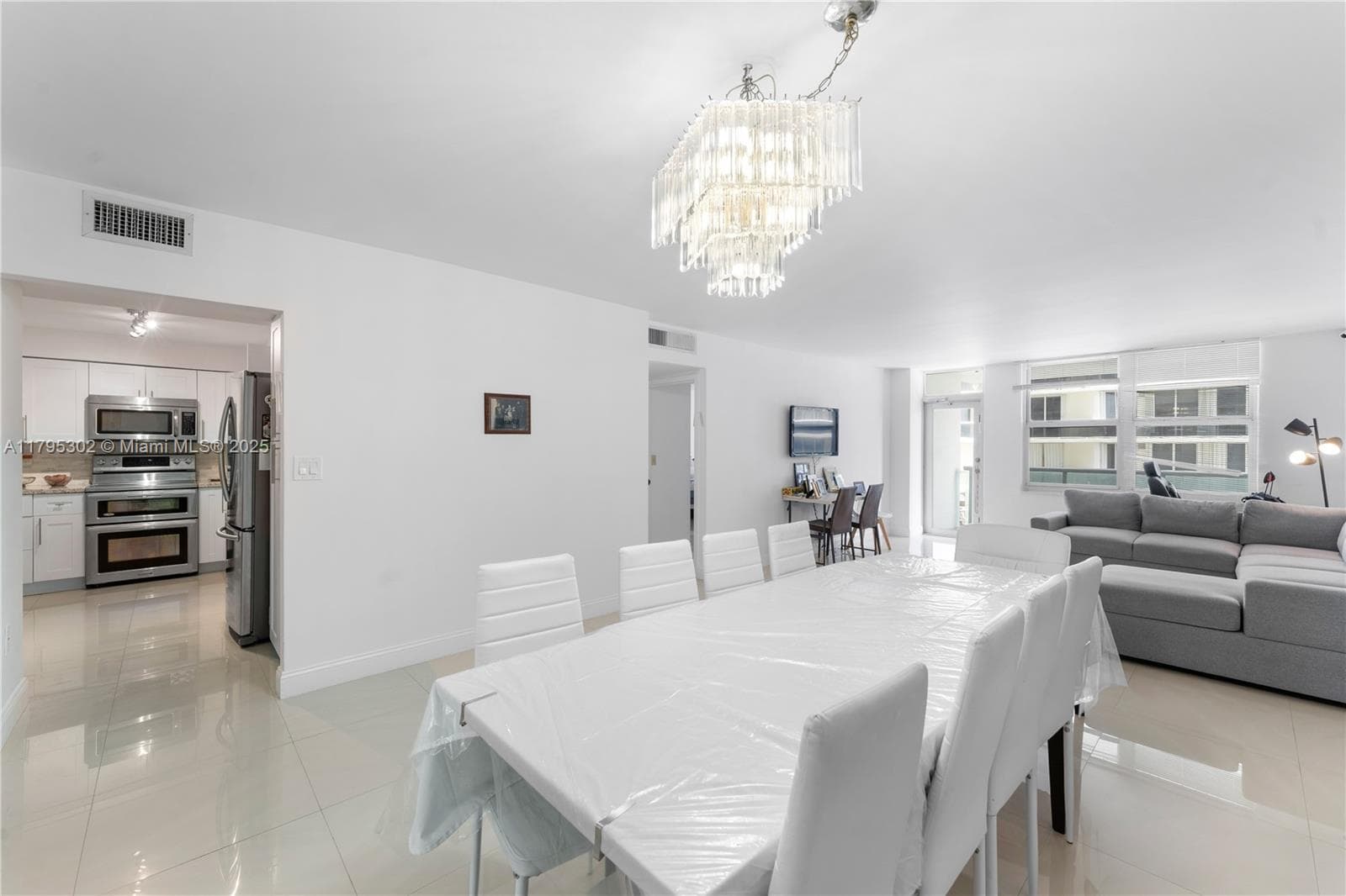 9511 Collins Ave 301 photo 2