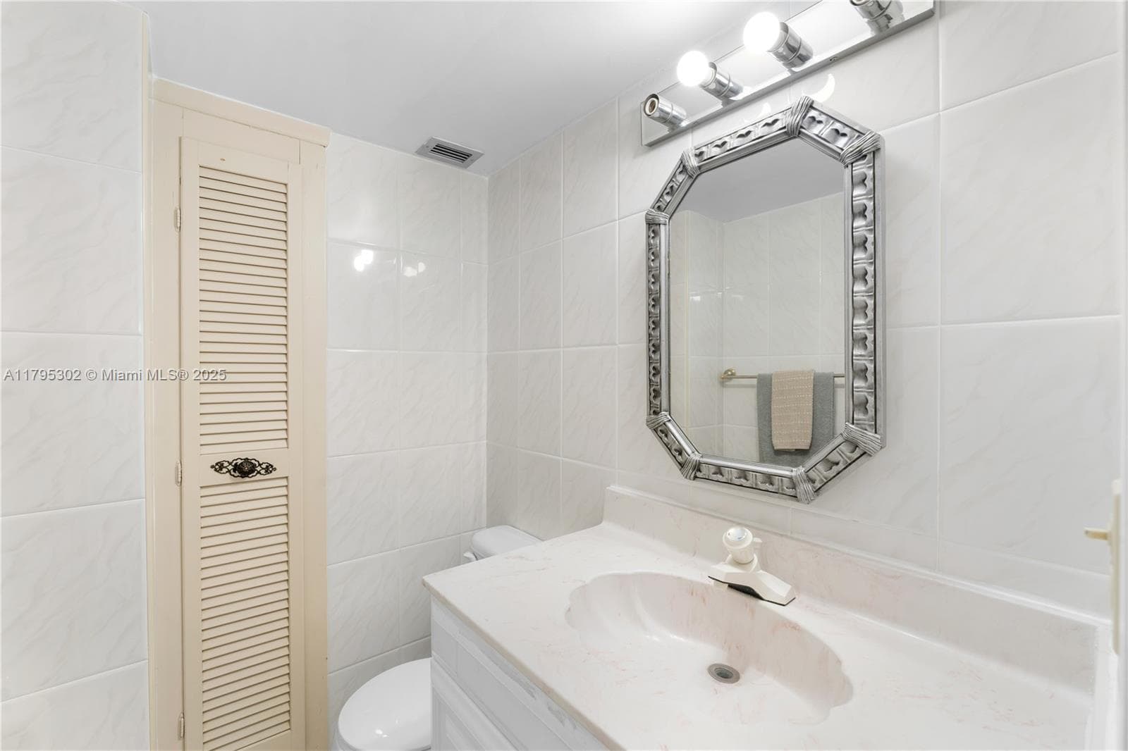 9511 Collins Ave 301 photo 6