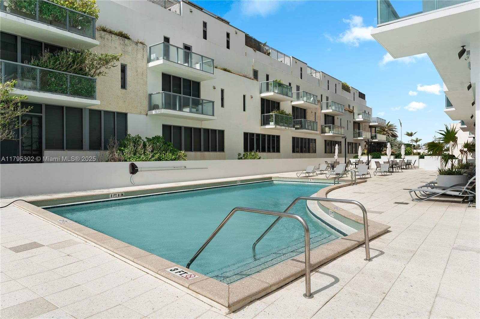 9511 Collins Ave 301 photo 14