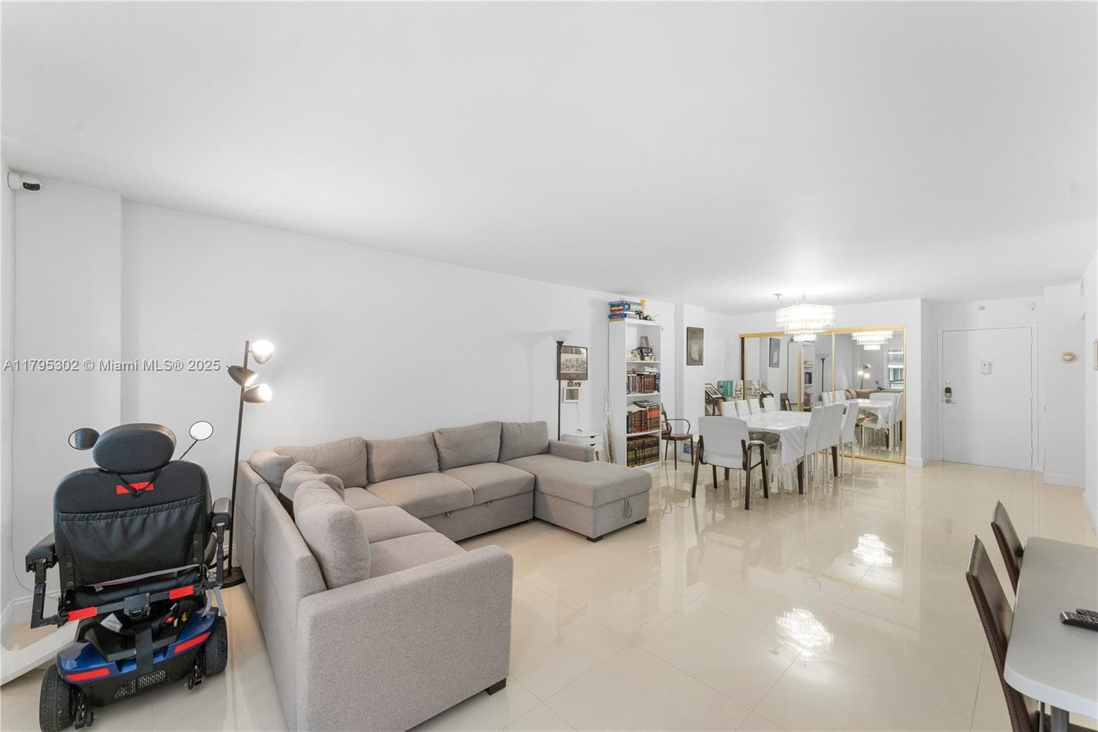 9511 Collins Ave 301 photo 4