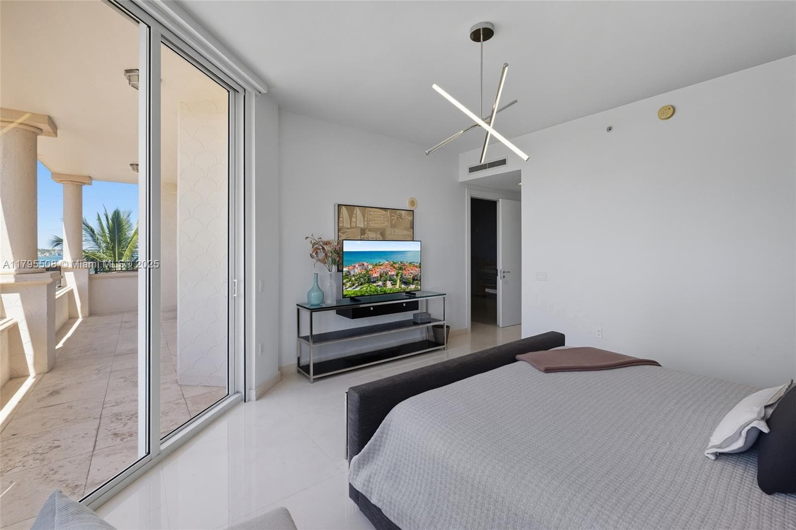 7141 Fisher Island Dr 7141 photo 25