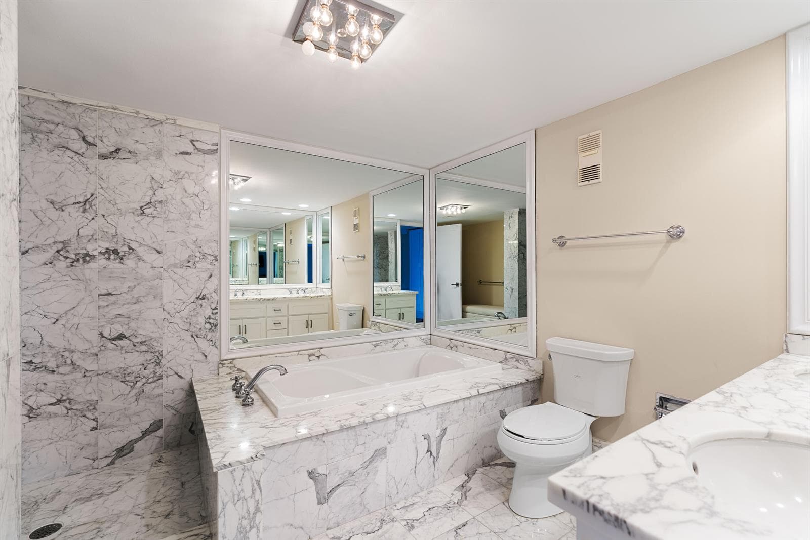 5550 N Ocean Drive 5c photo 16