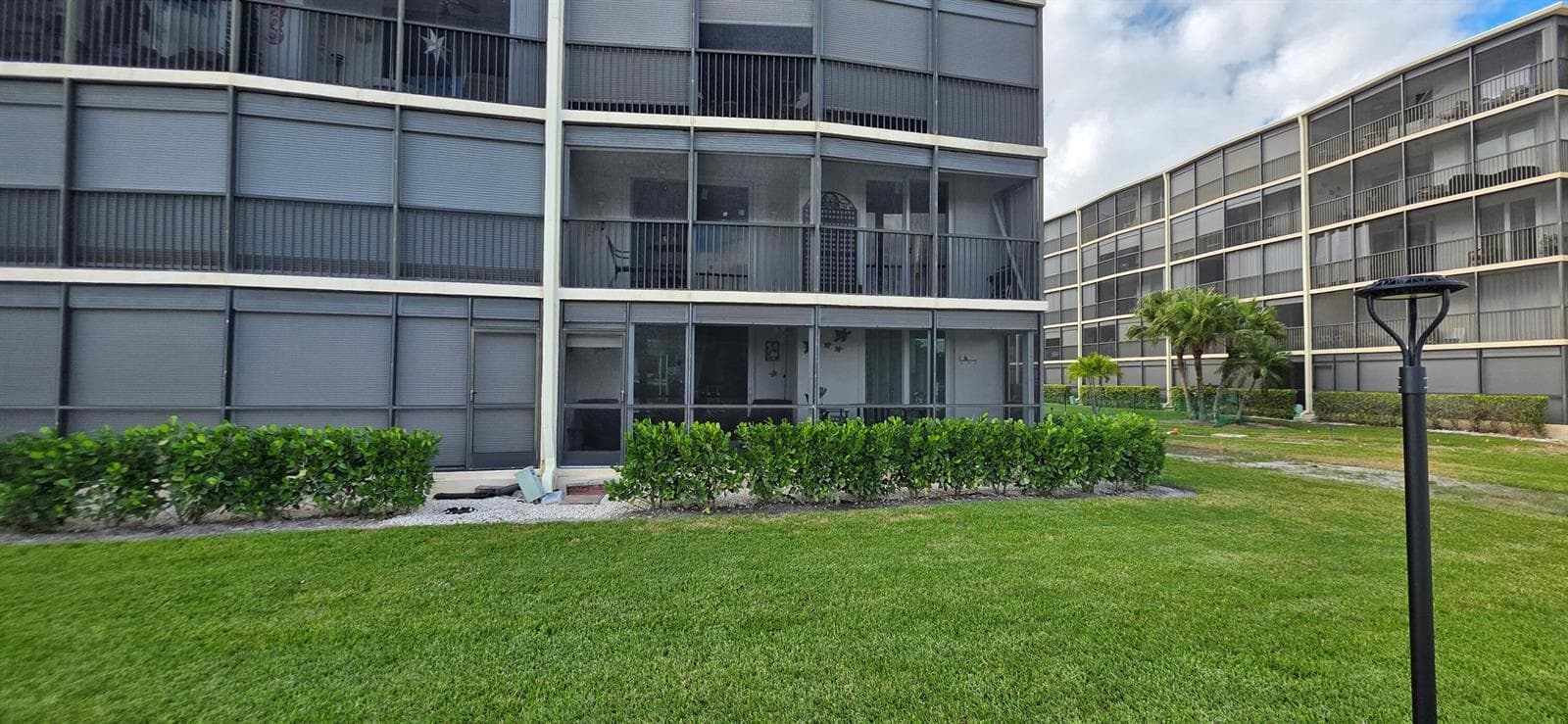 740 E Ocean Avenue 109 photo 4