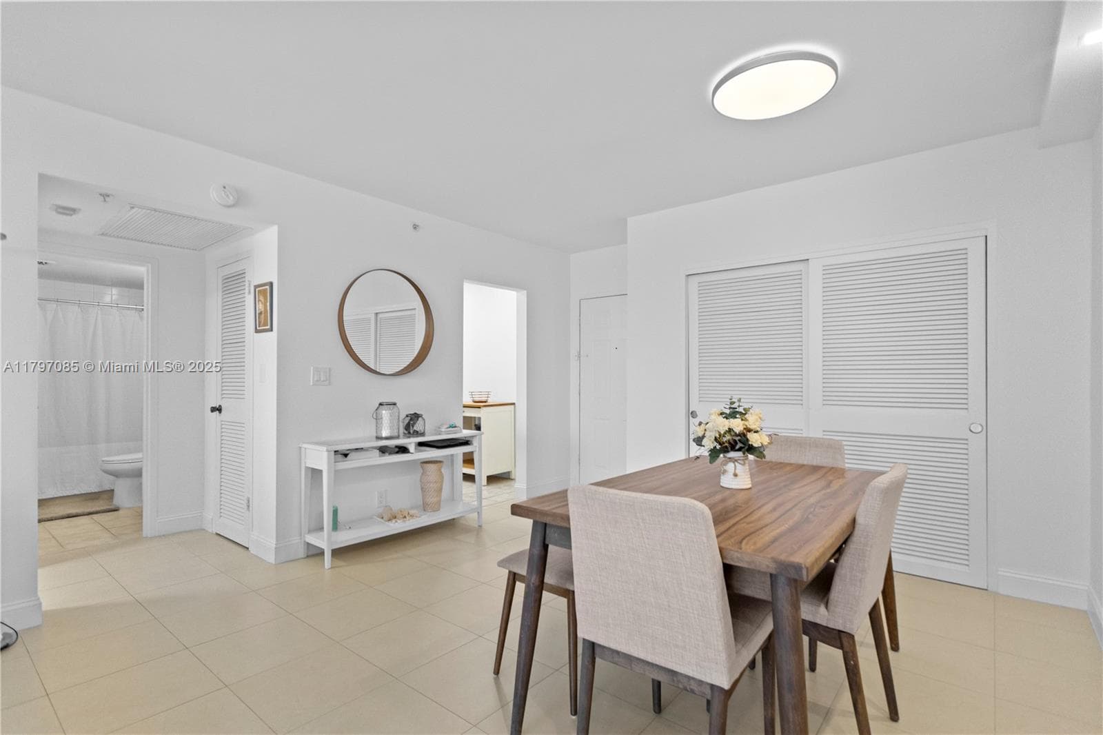 2501 S Ocean Dr 1614 photo 7