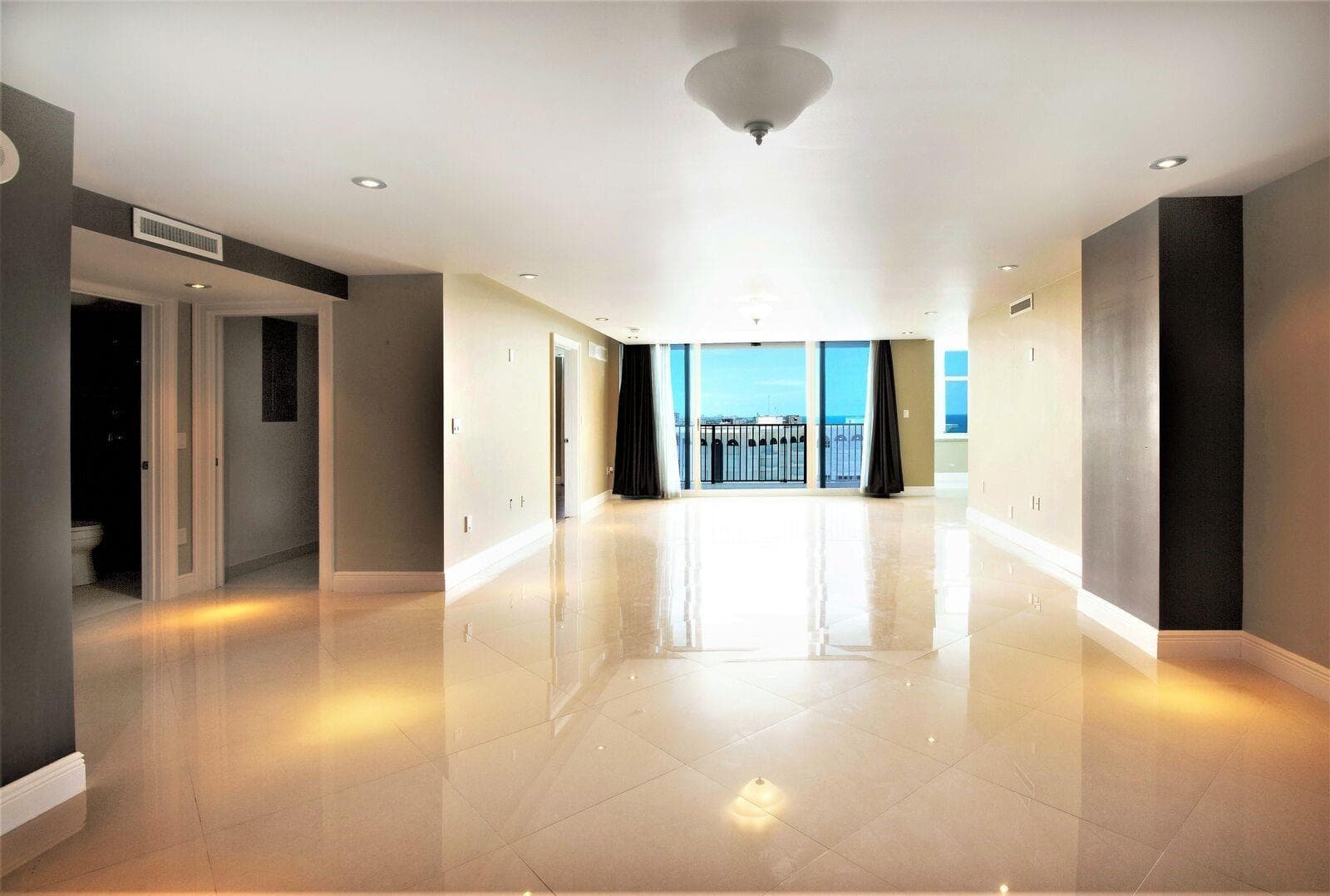 1360 S Ocean Boulevard 2806 photo 3