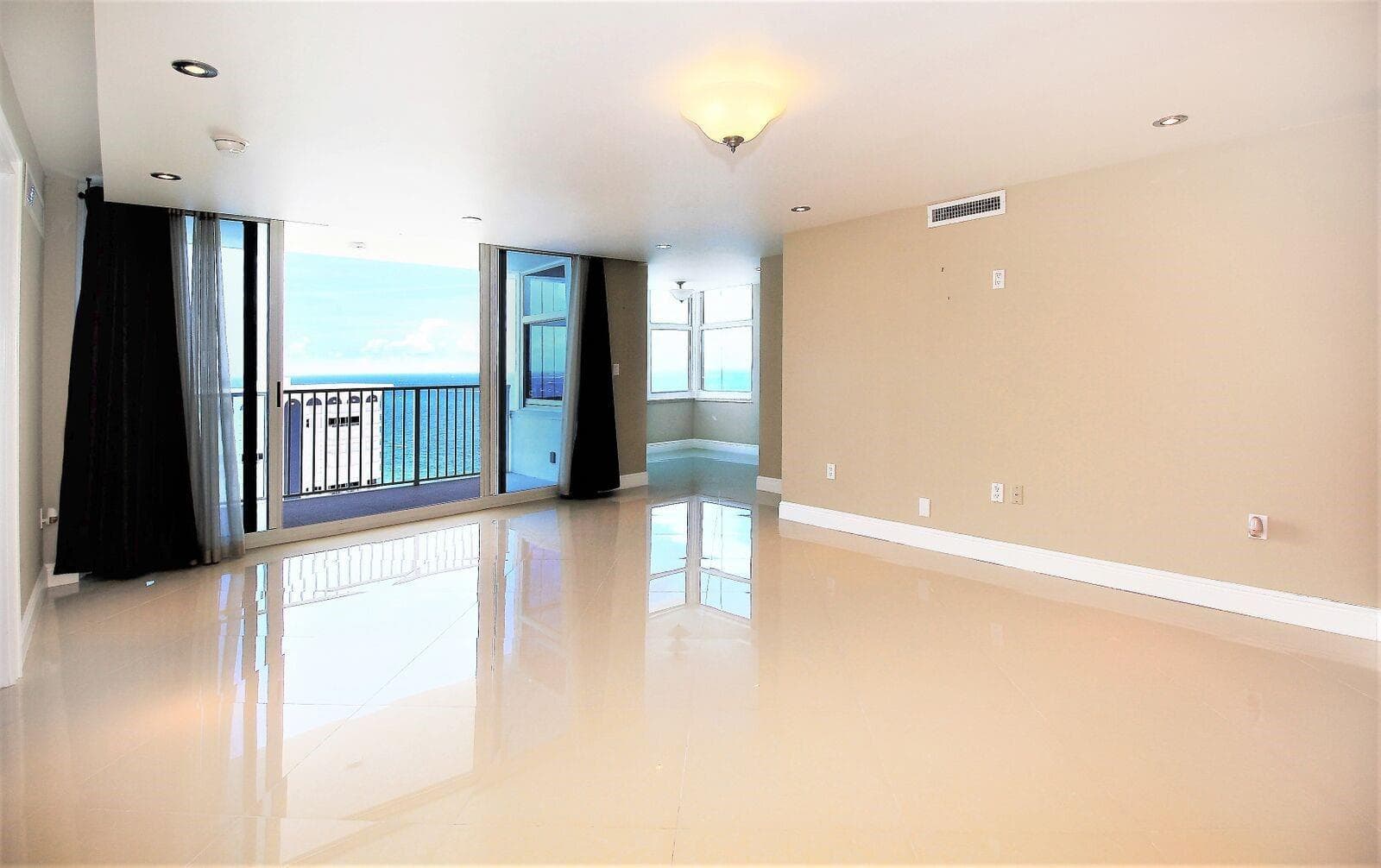 1360 S Ocean Boulevard 2806 photo 4