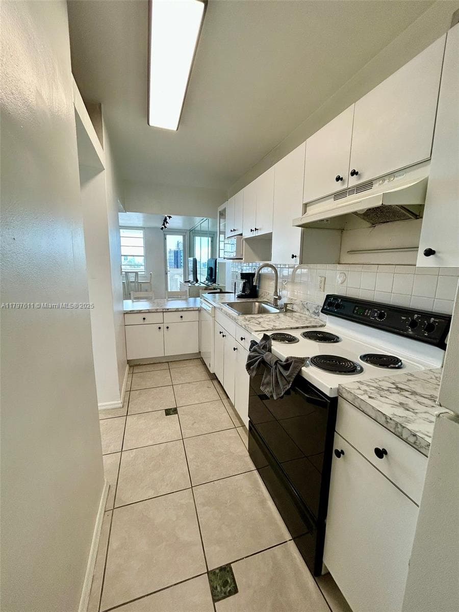 100 Lincoln Rd 1220 photo 5