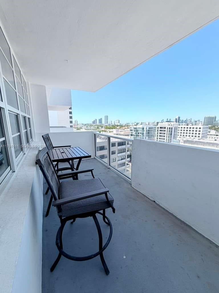 100 Lincoln Rd 1220 photo 11