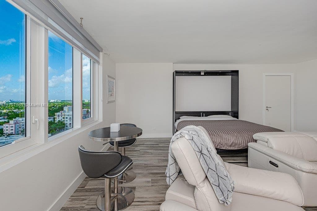 2301 Collins Ave 1532 photo 14