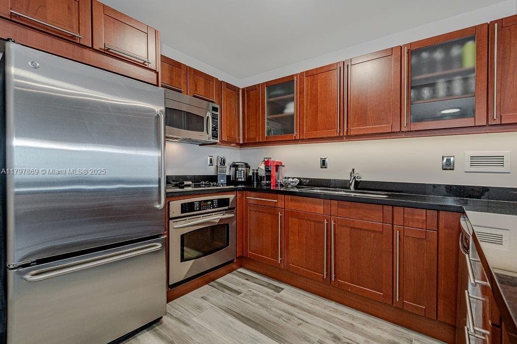 2301 Collins Ave 1532 photo 25