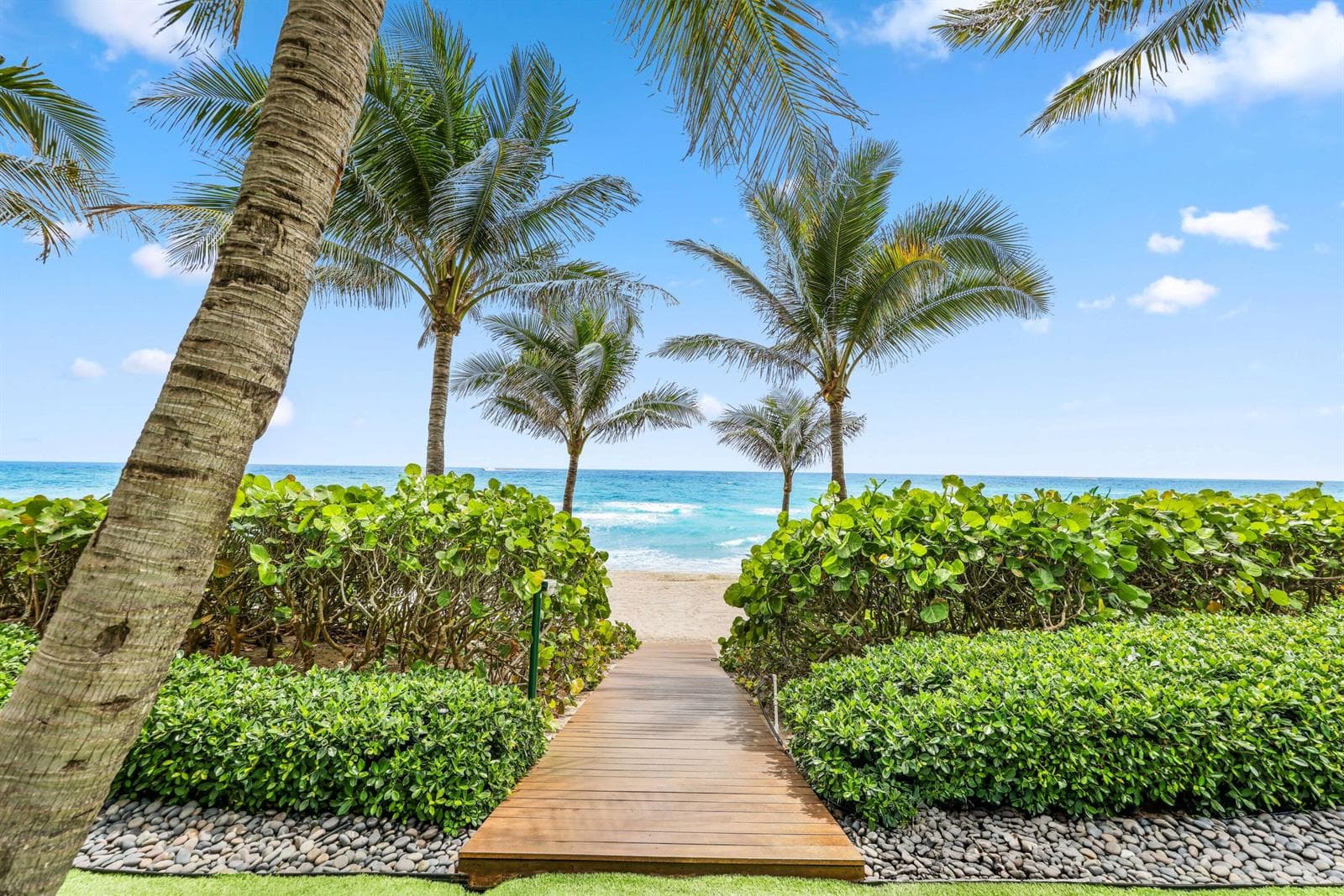 3715 S Ocean Boulevard photo 3