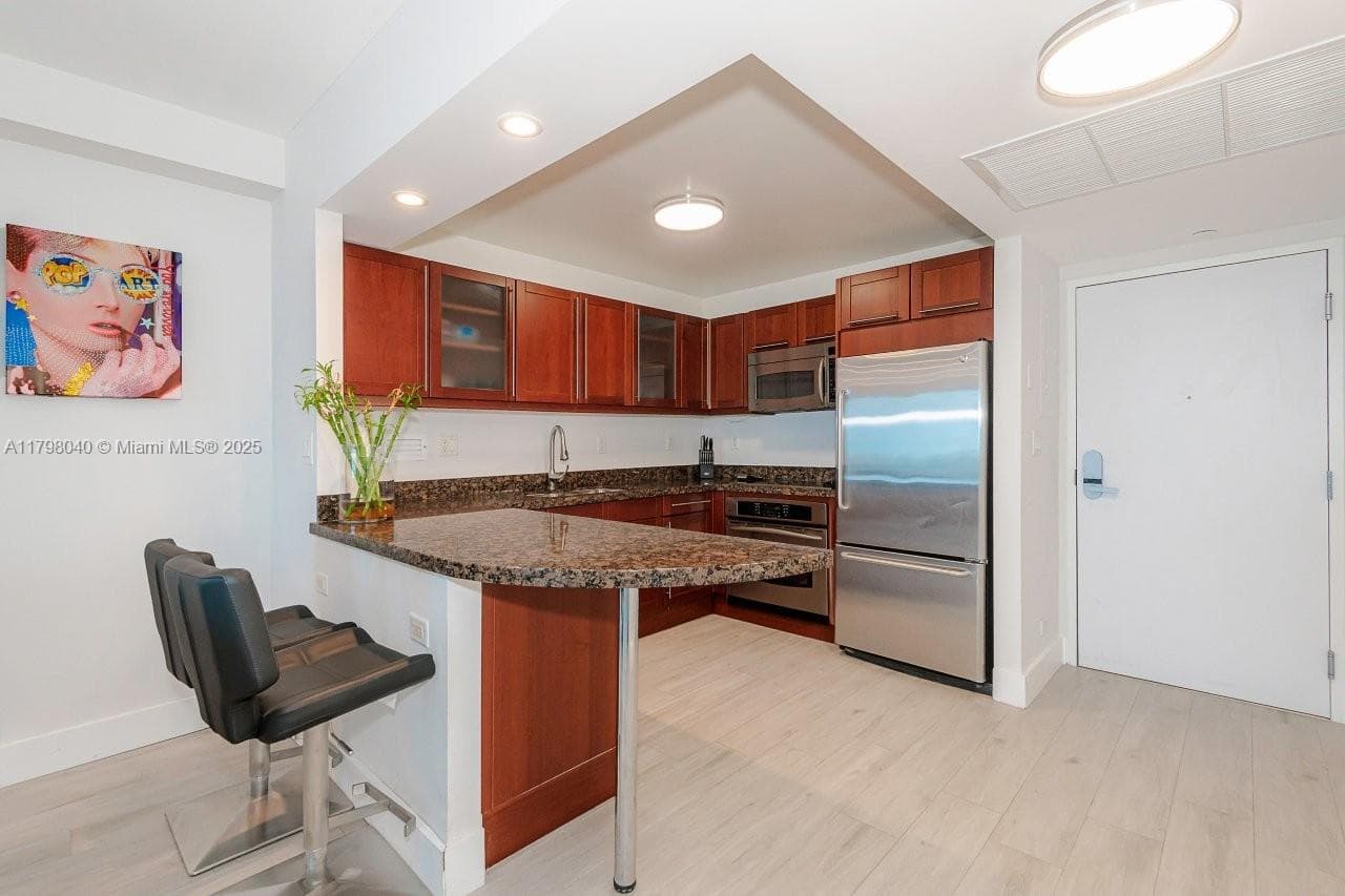 2301 Collins Ave 1531 photo 18