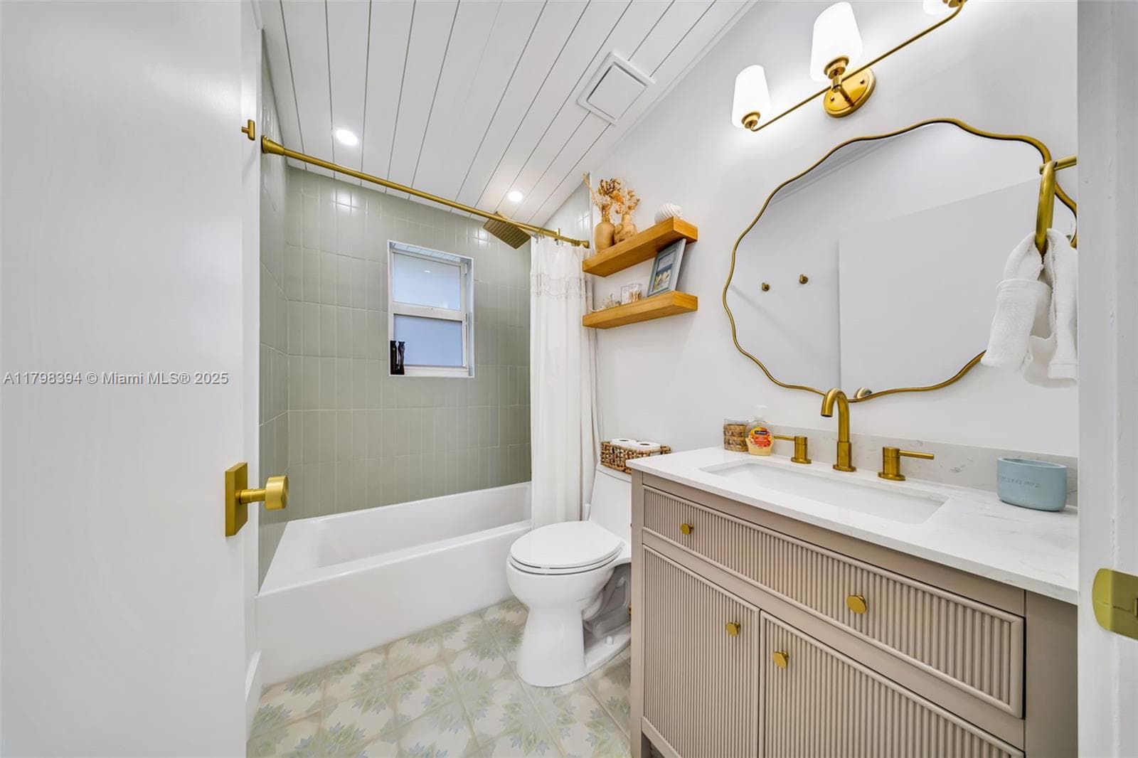 129 Nautilus Dr 0 photo 23