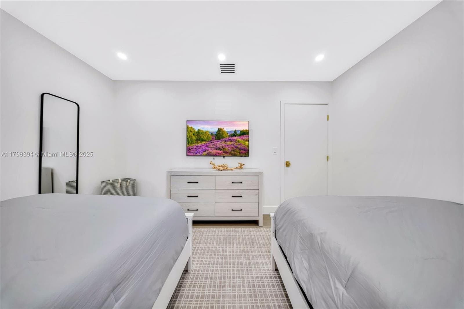 129 Nautilus Dr 0 photo 12