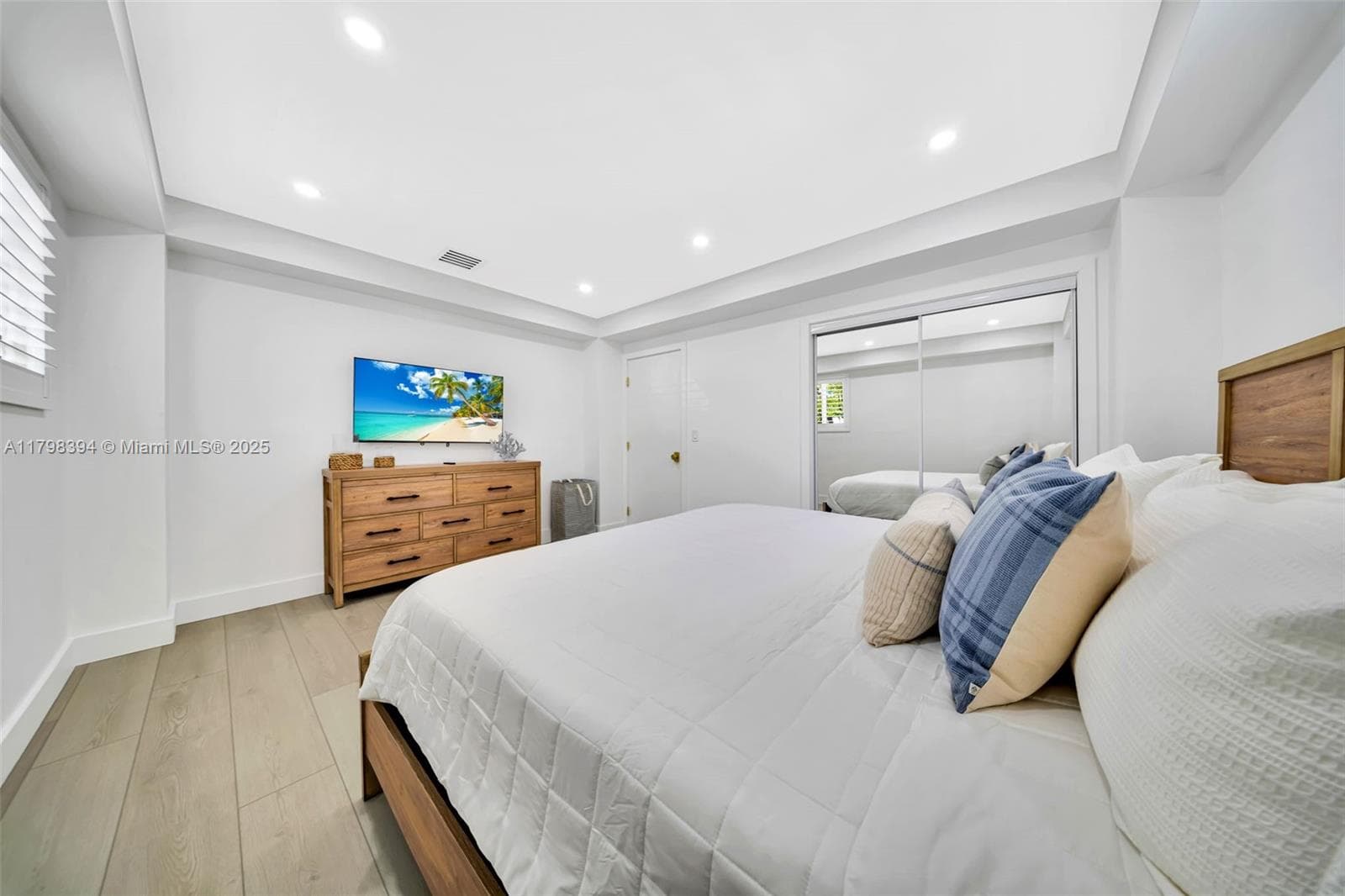 129 Nautilus Dr 0 photo 10