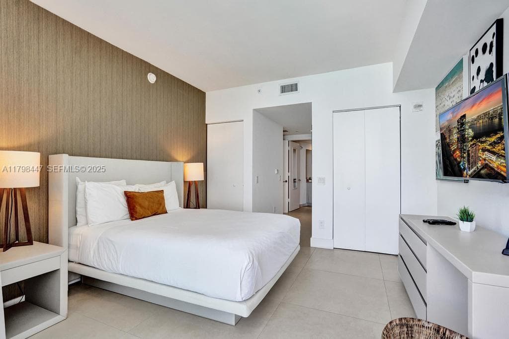 4111 S Ocean Dr 2803 photo 14