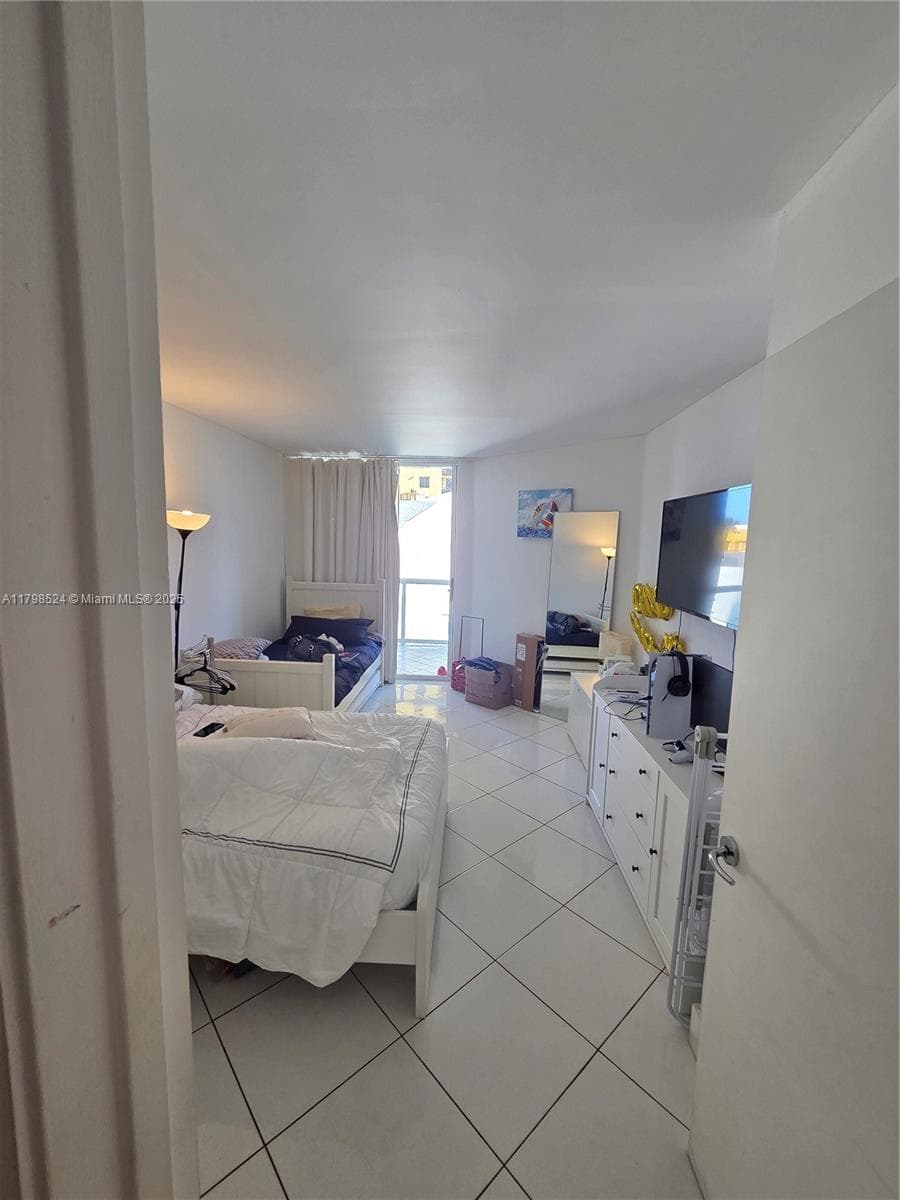 16425 Collins Ave 312 photo 20