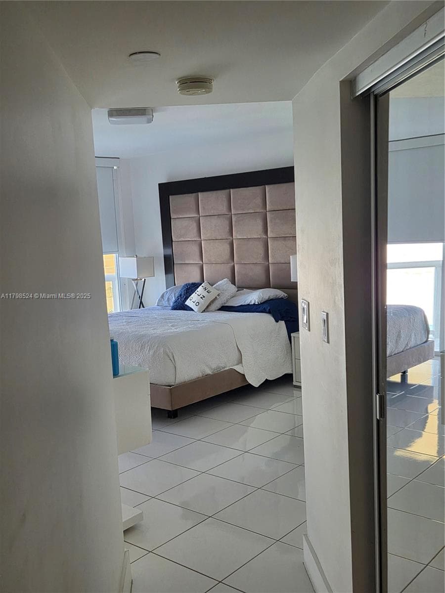 16425 Collins Ave 312 photo 14