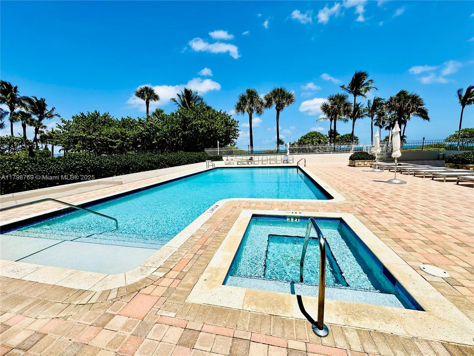 8855 Collins Ave 7H photo 3