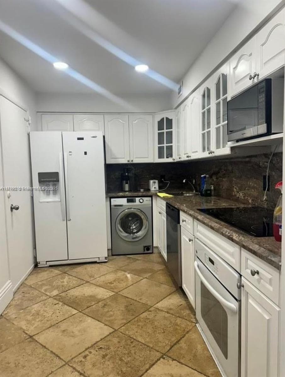 6770 Indian Creek Dr TSB photo 4