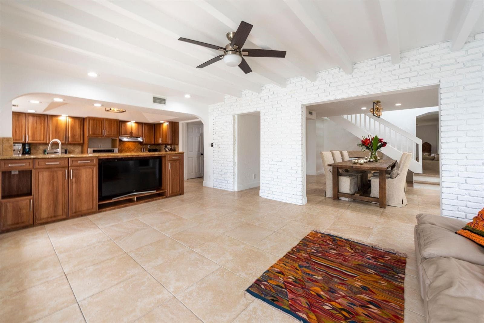 1749 SE 9th Street photo 12