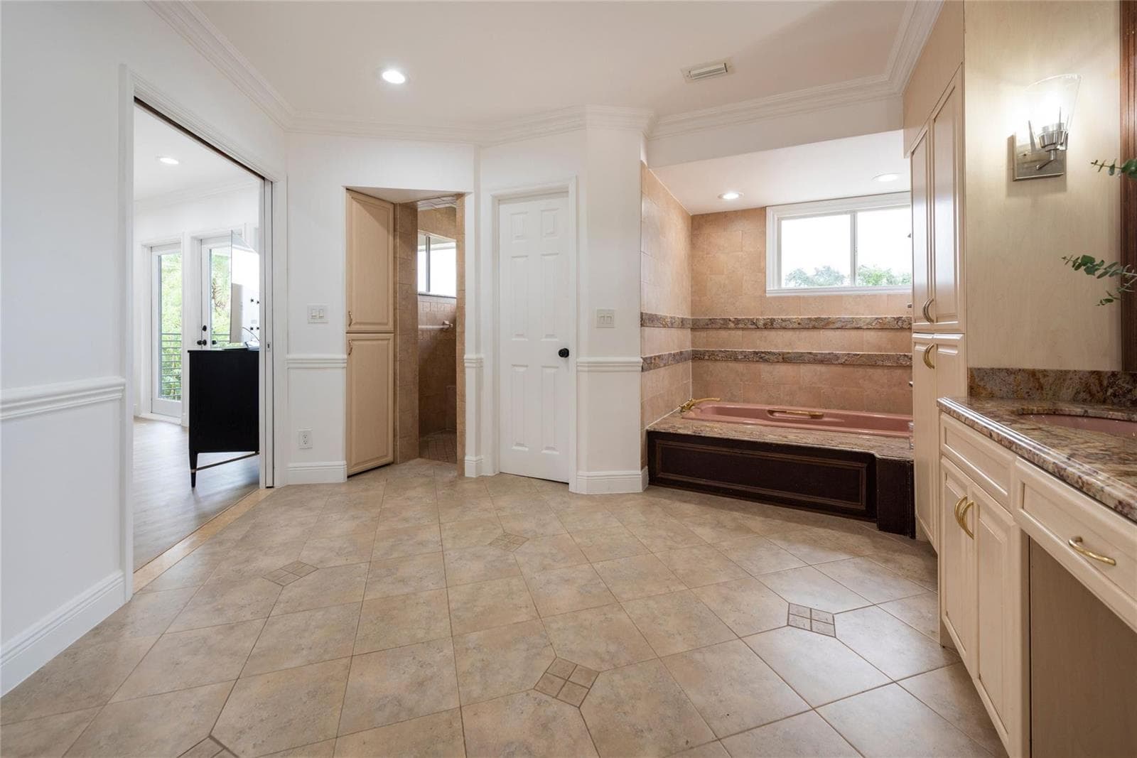 1749 SE 9th Street photo 25