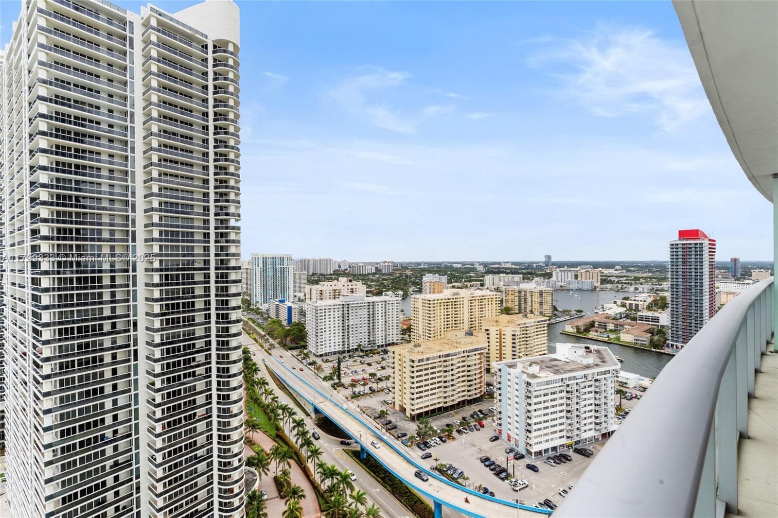 4111 Ocean Dr 2307 photo 2
