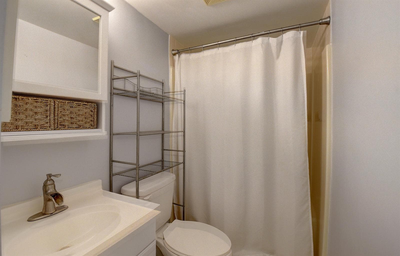 890 N Federal Highway 206 photo 16