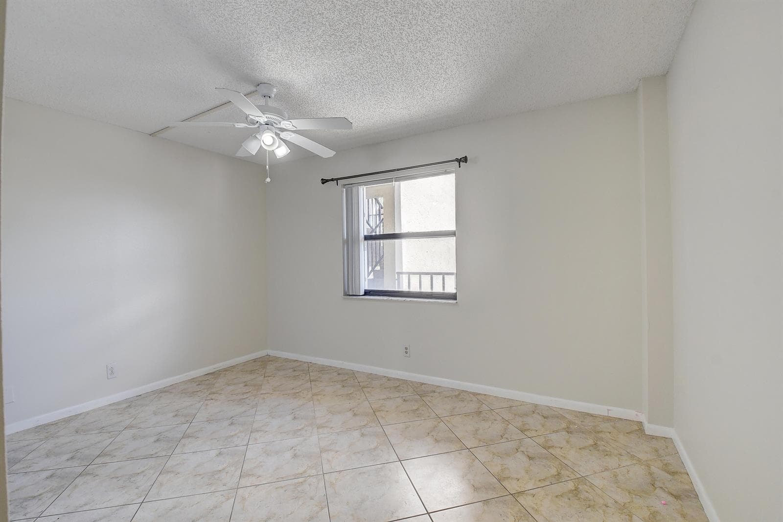 890 N Federal Highway 206 photo 15
