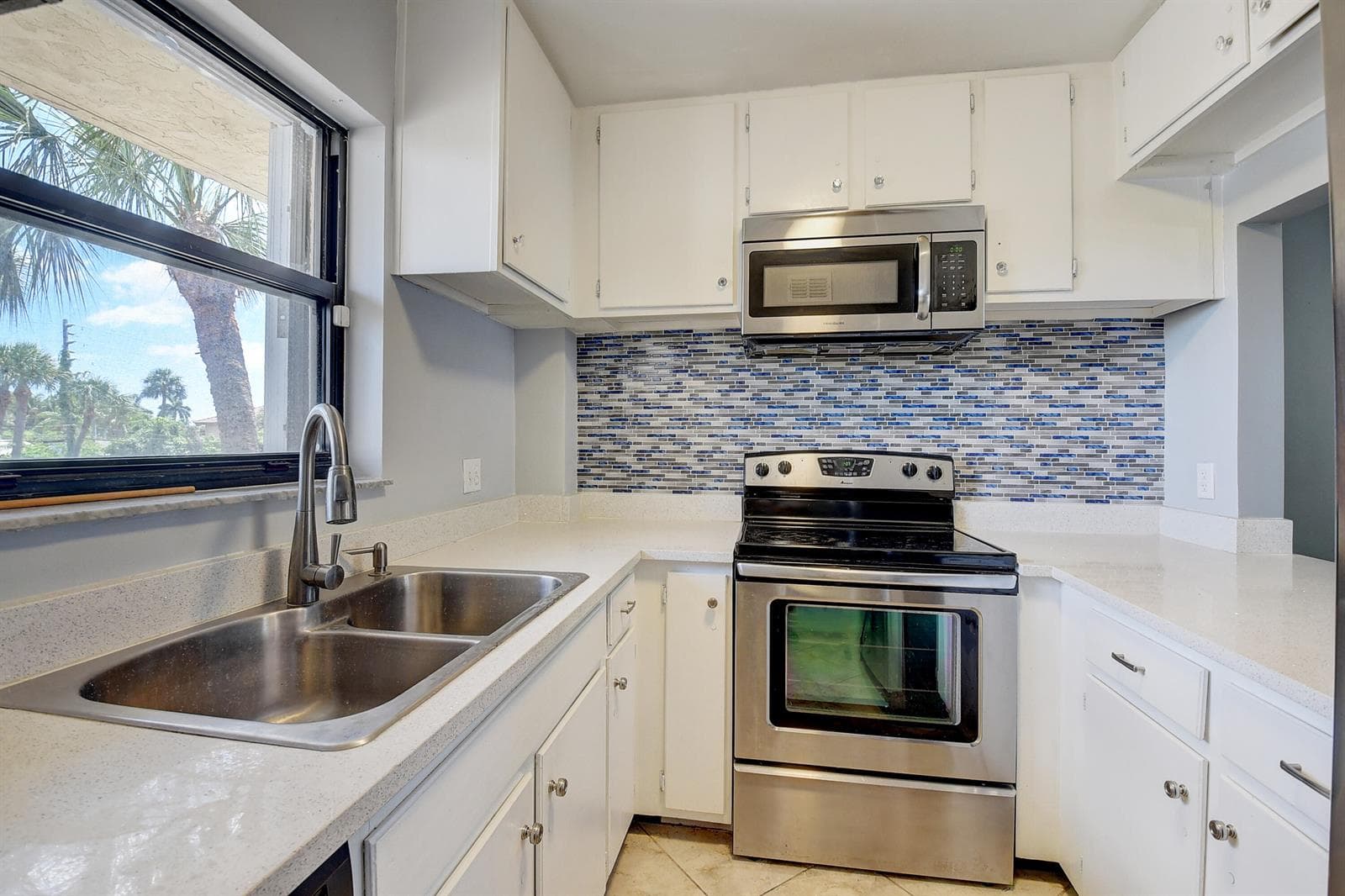 890 N Federal Highway 206 photo 8