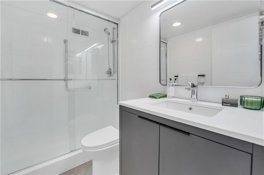 888 Intracoastal Drive 14F photo 18