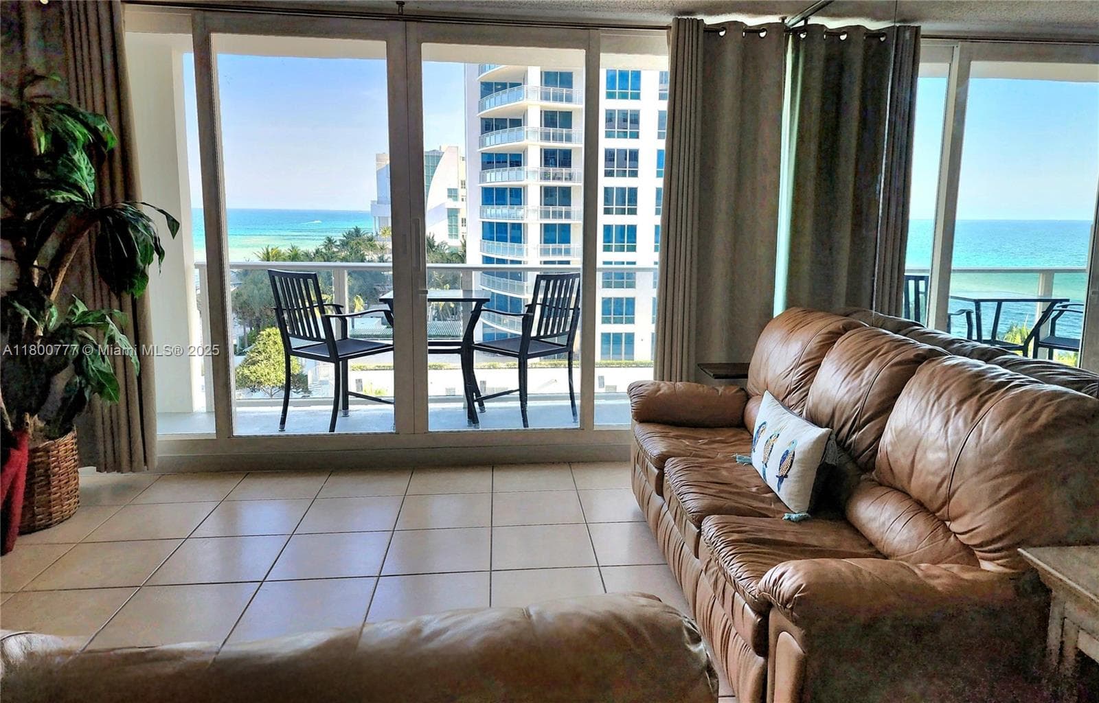 3505 S Ocean Dr 815 photo 6