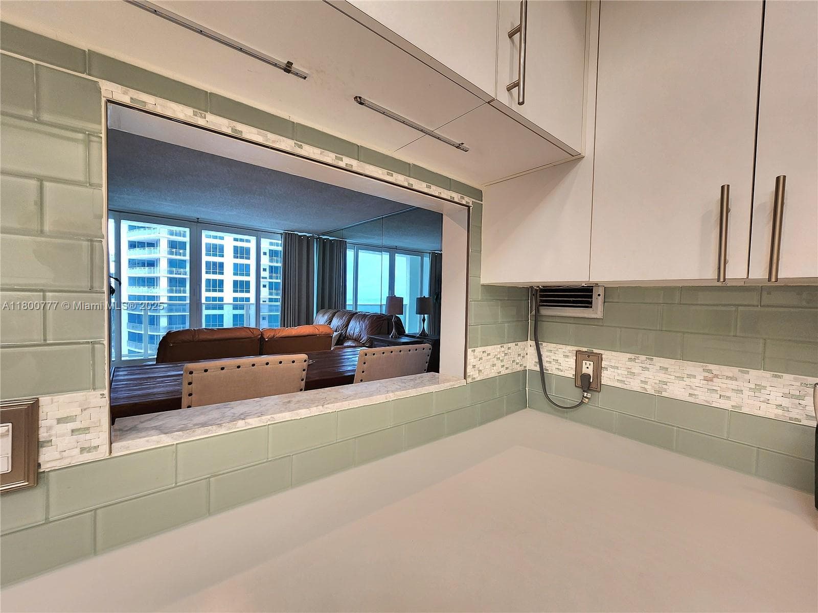 3505 S Ocean Dr 815 photo 11