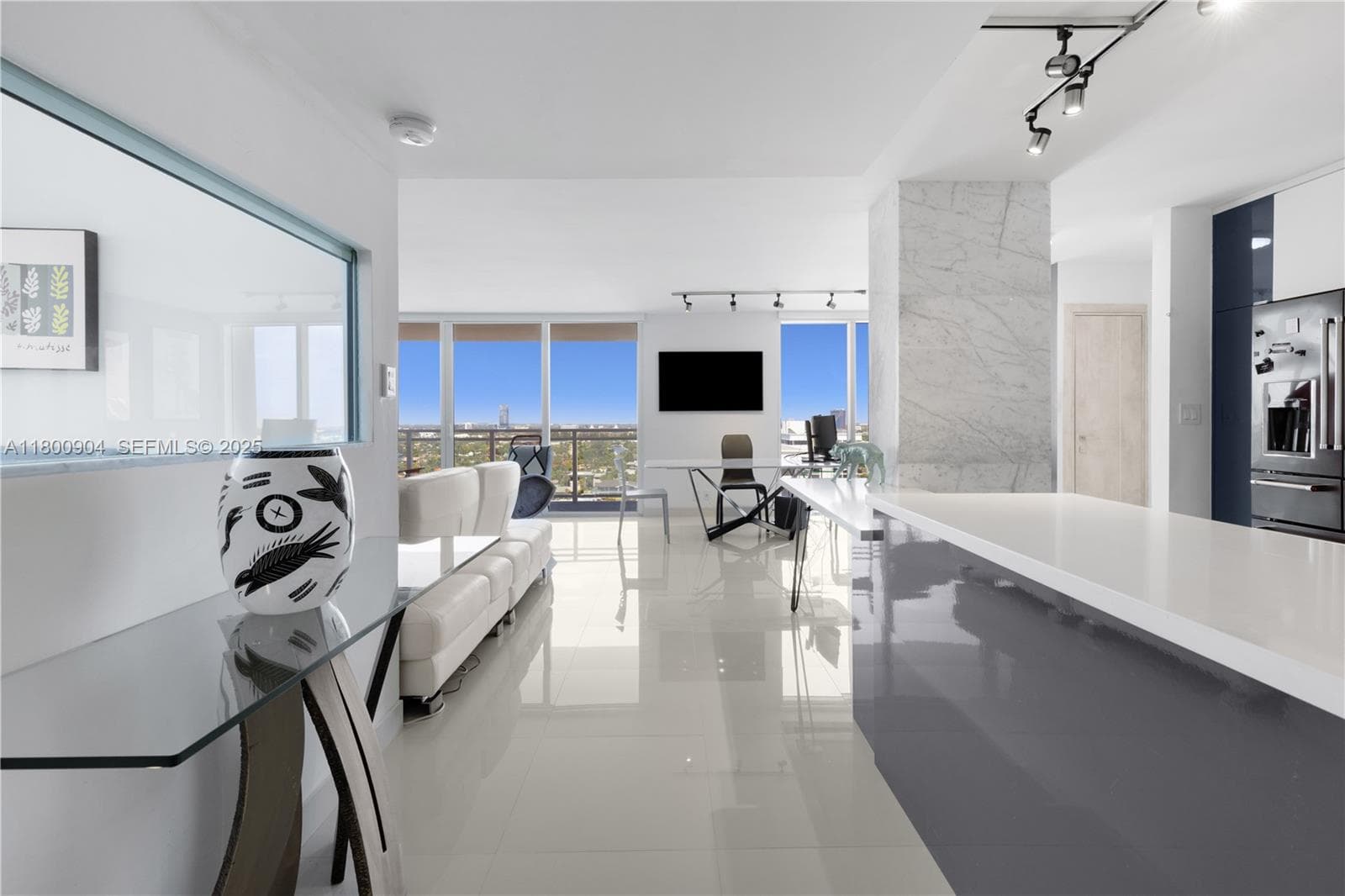 2030 S Ocean Dr 1707 photo 17