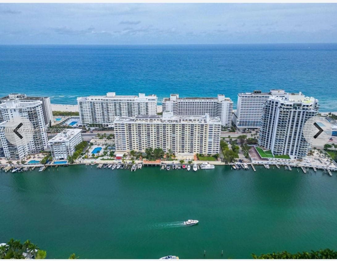 5600 Collins Ave 14K photo 1