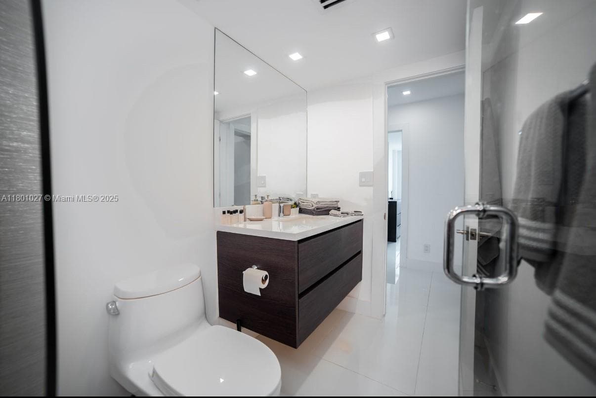 5600 Collins Ave 14K photo 18