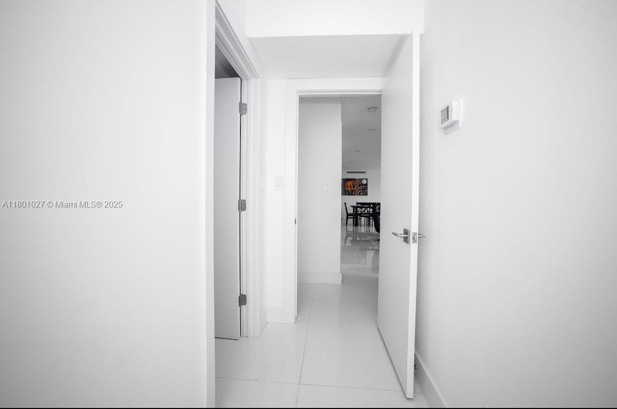 5600 Collins Ave 14K photo 25