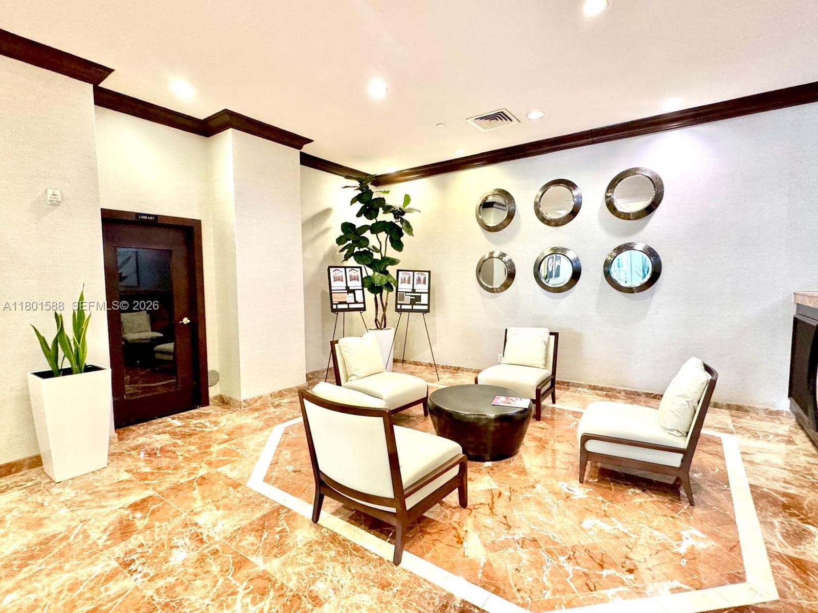 3610 Yacht Club Dr 810 photo 6