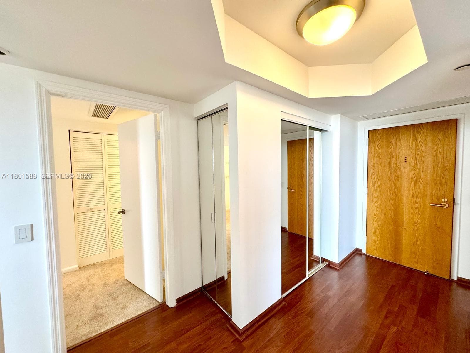 3610 Yacht Club Dr 810 photo 10