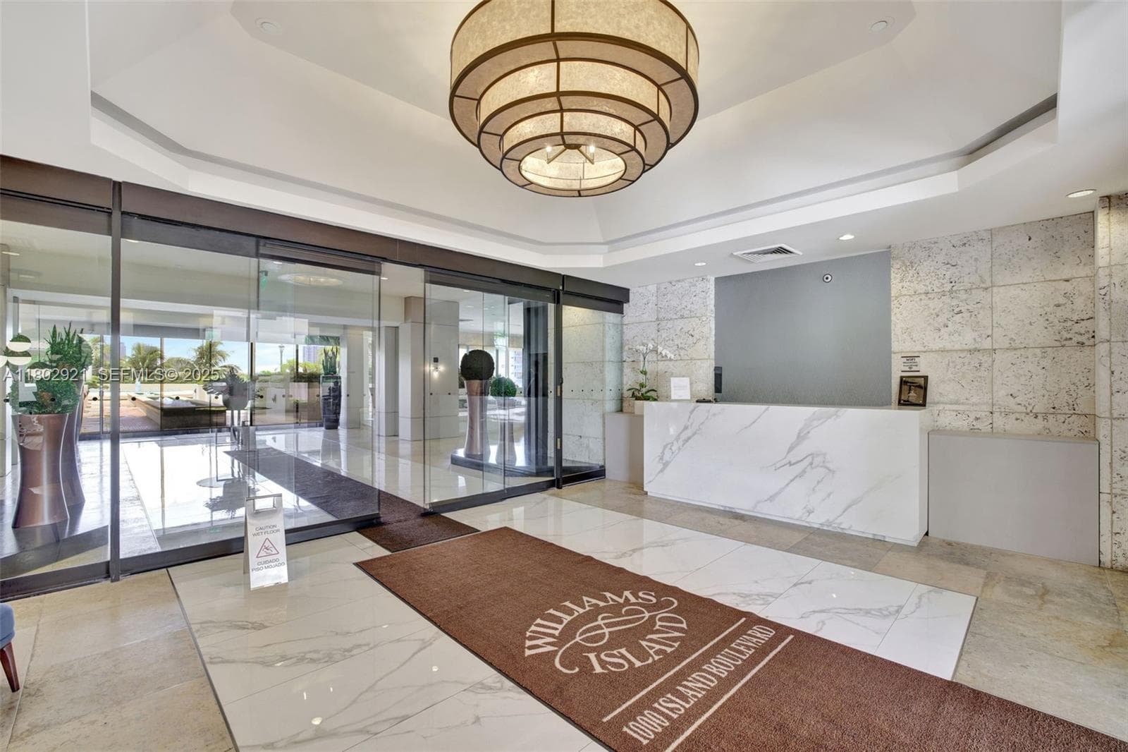1000 Island Blvd 1508 photo 14