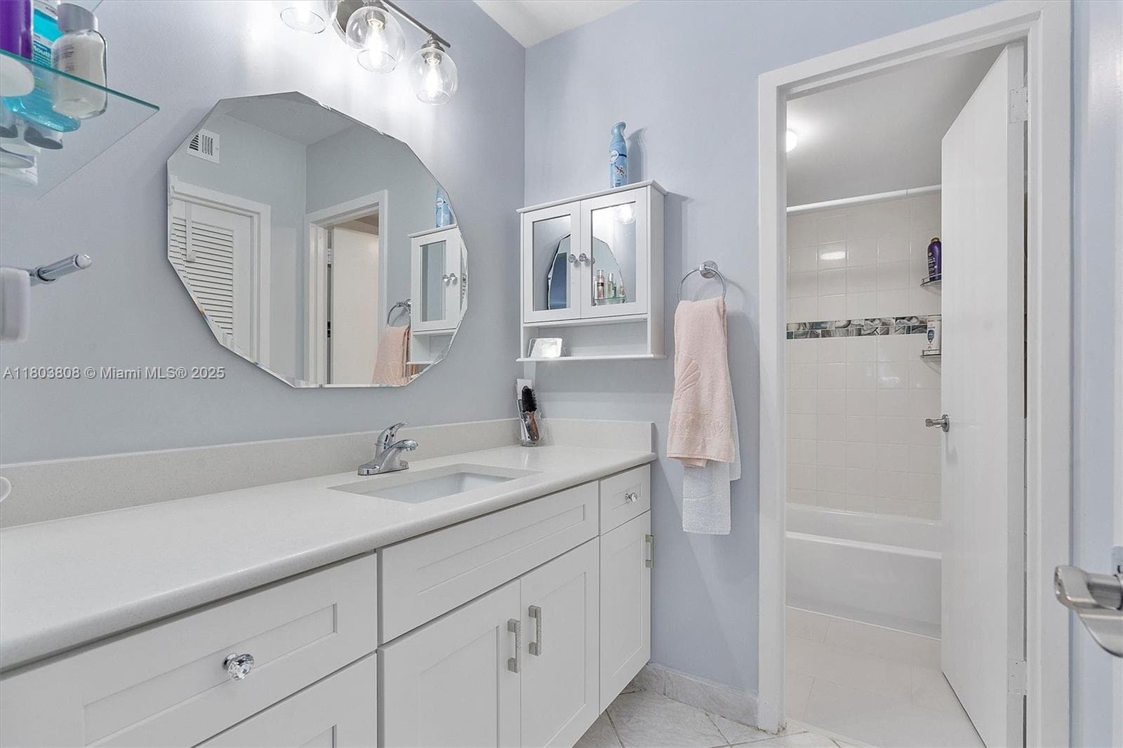 9511 Collins Ave 1002 photo 12