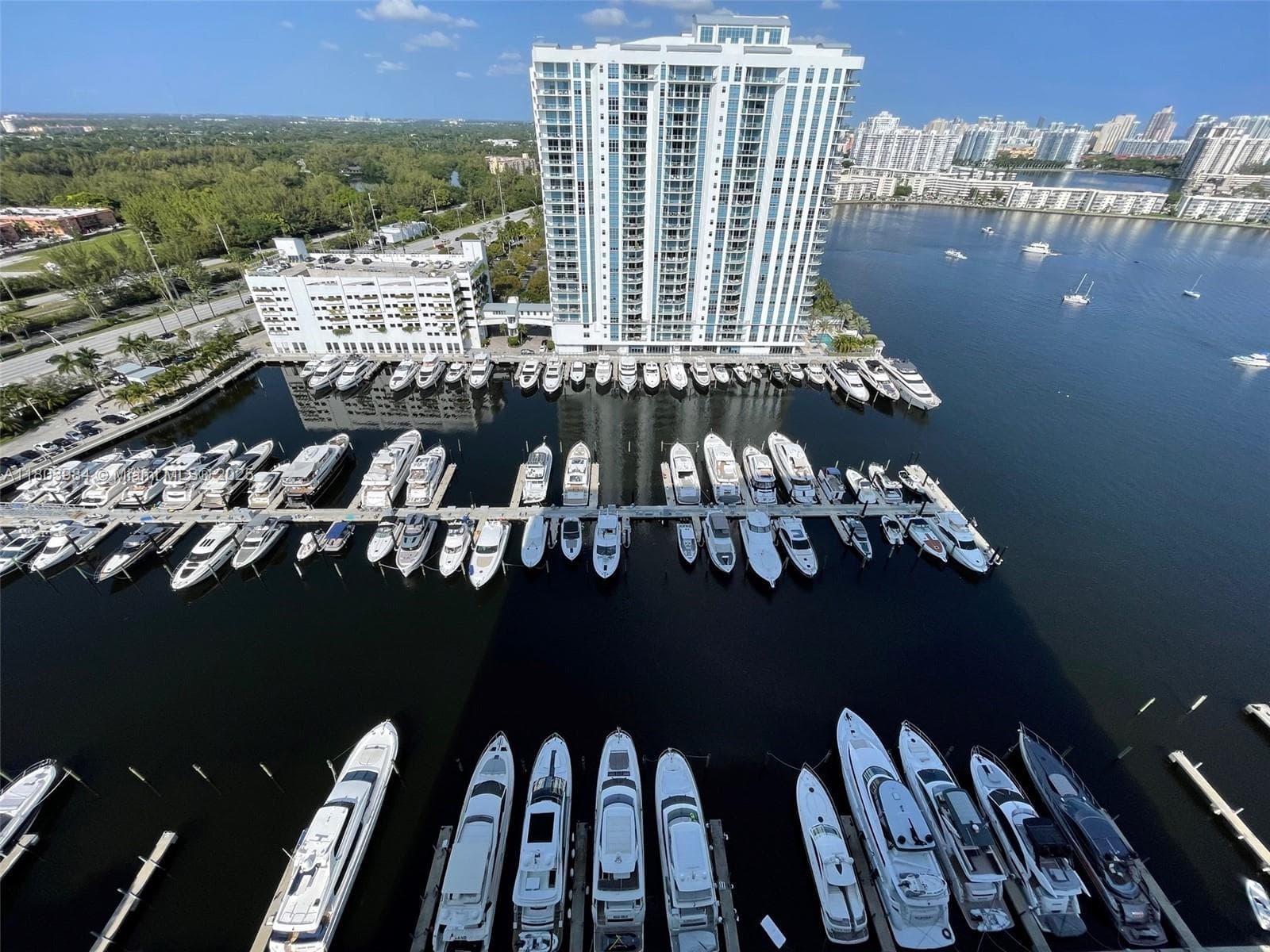17211 Biscayne Blvd #013 photo 9