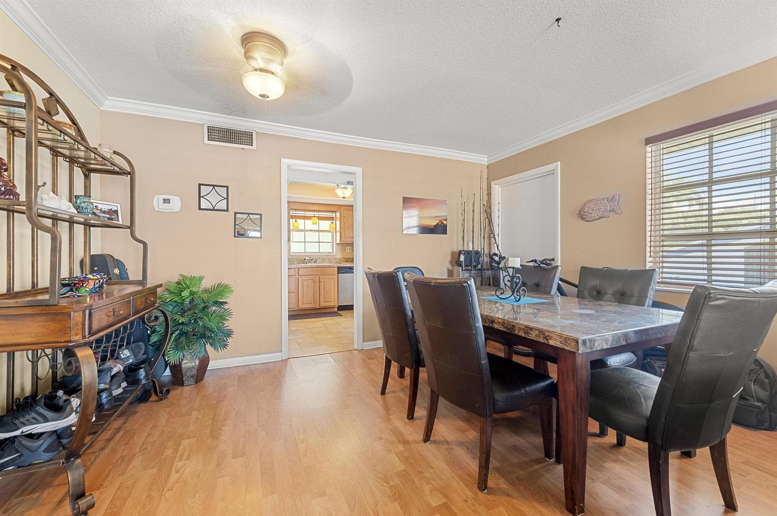 117 Lehane Terrace 201 photo 14