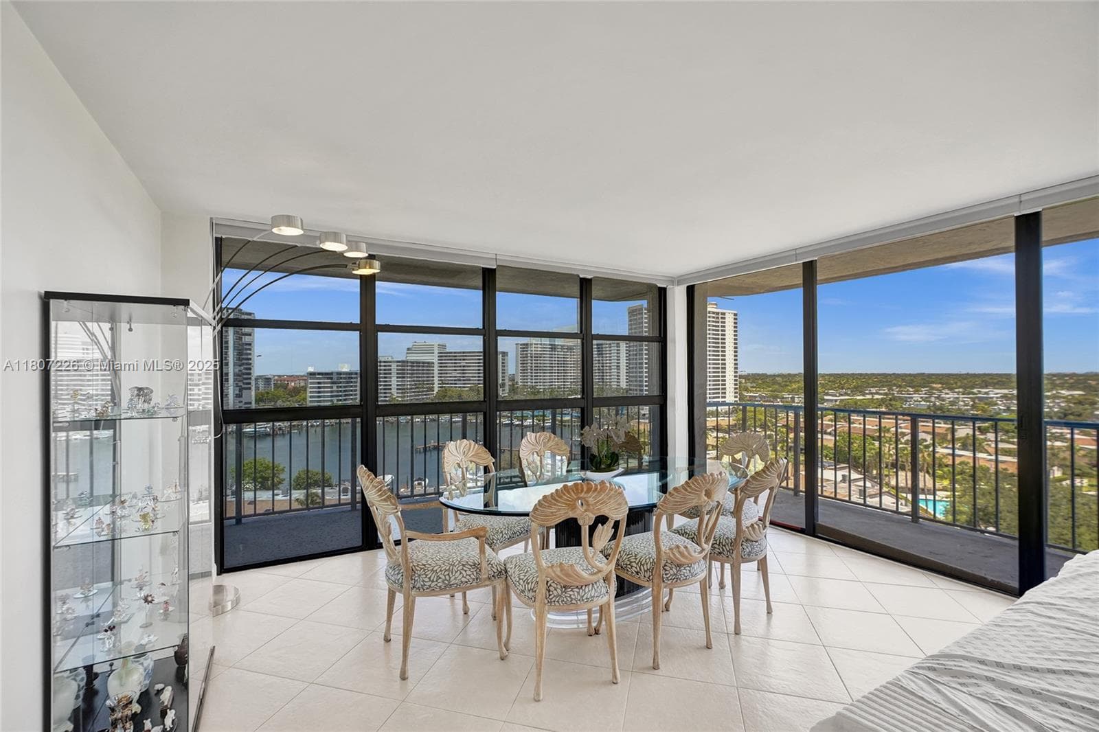 200 Leslie Dr 1031 photo 7