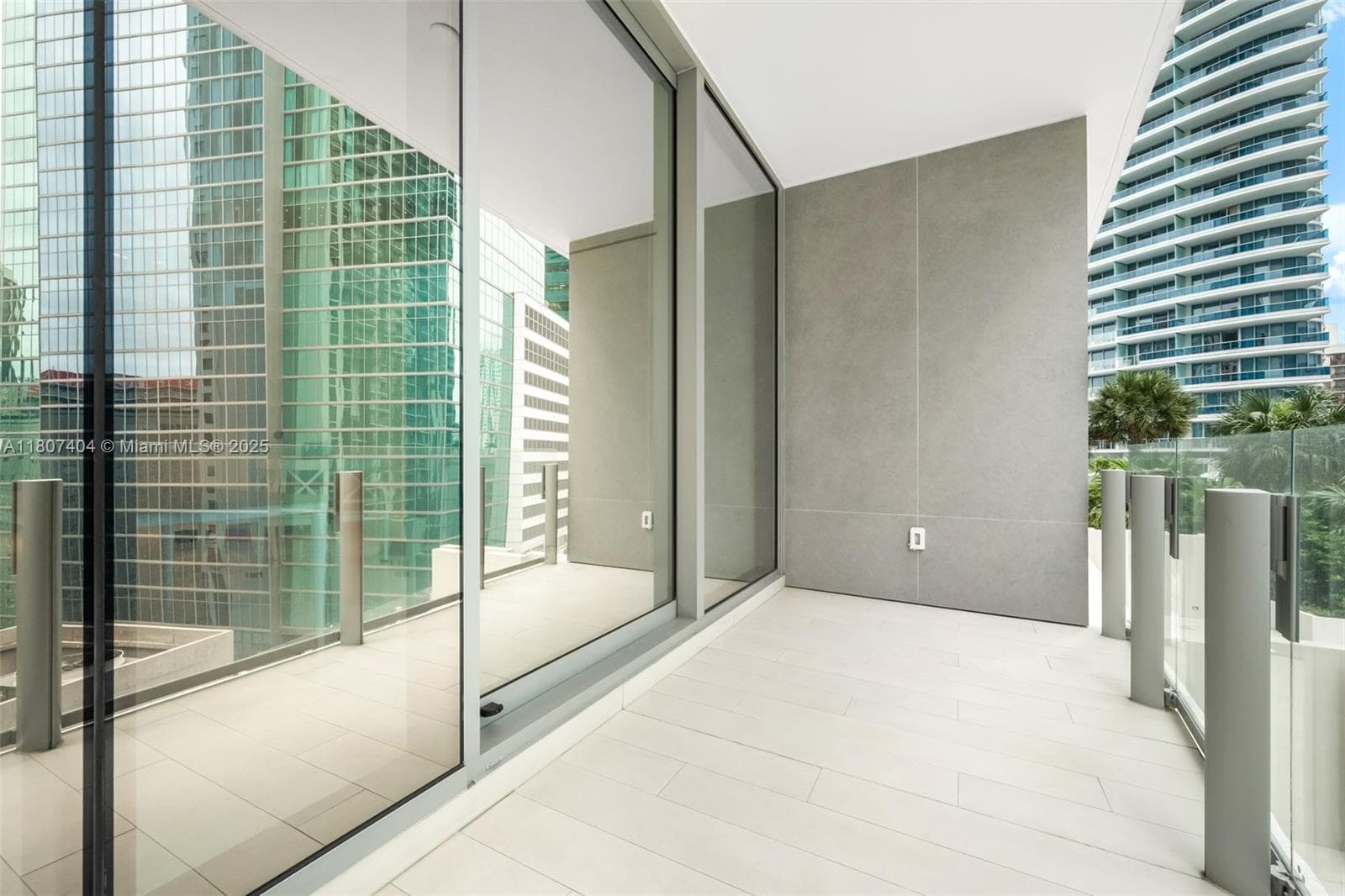 300 Biscayne Blvd Way 3509 photo 3