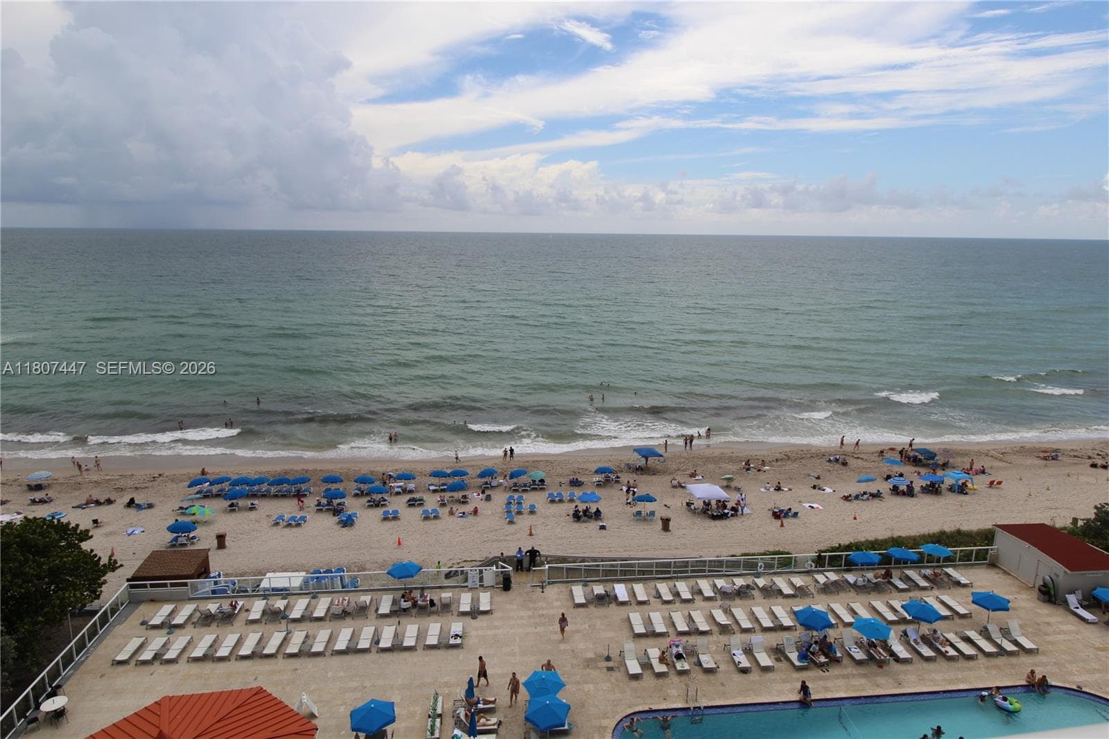 19201 Collins Ave 714 photo 2