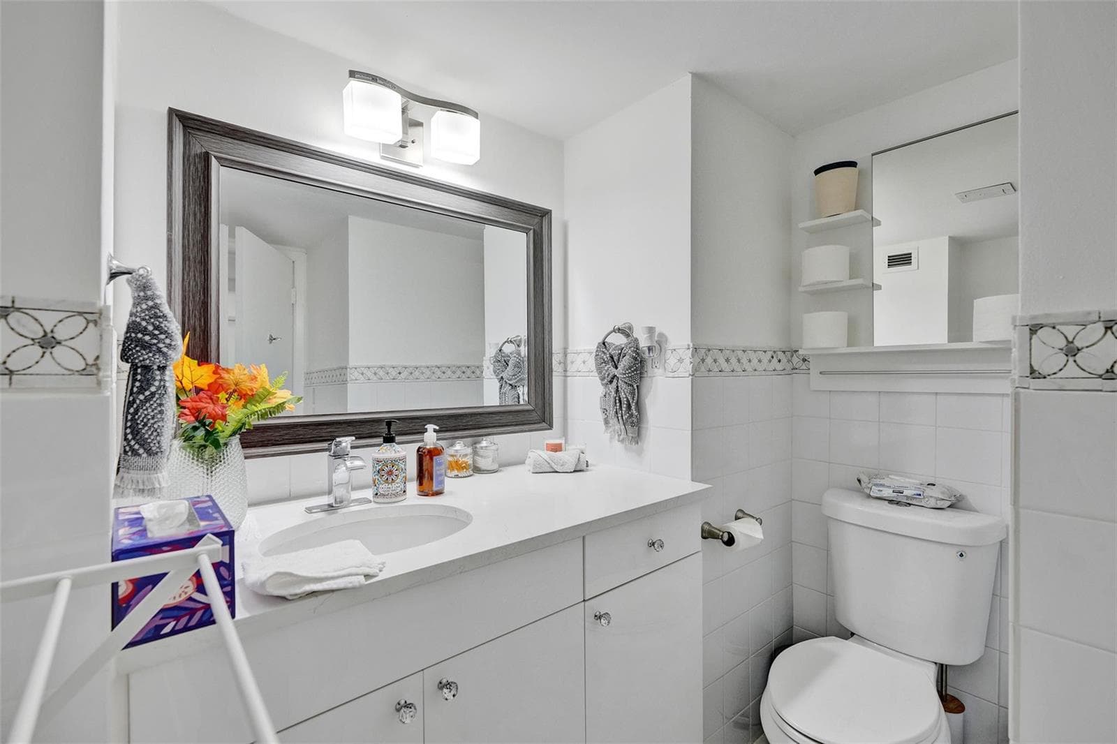 18041 Biscayne Boulevard 503 photo 22