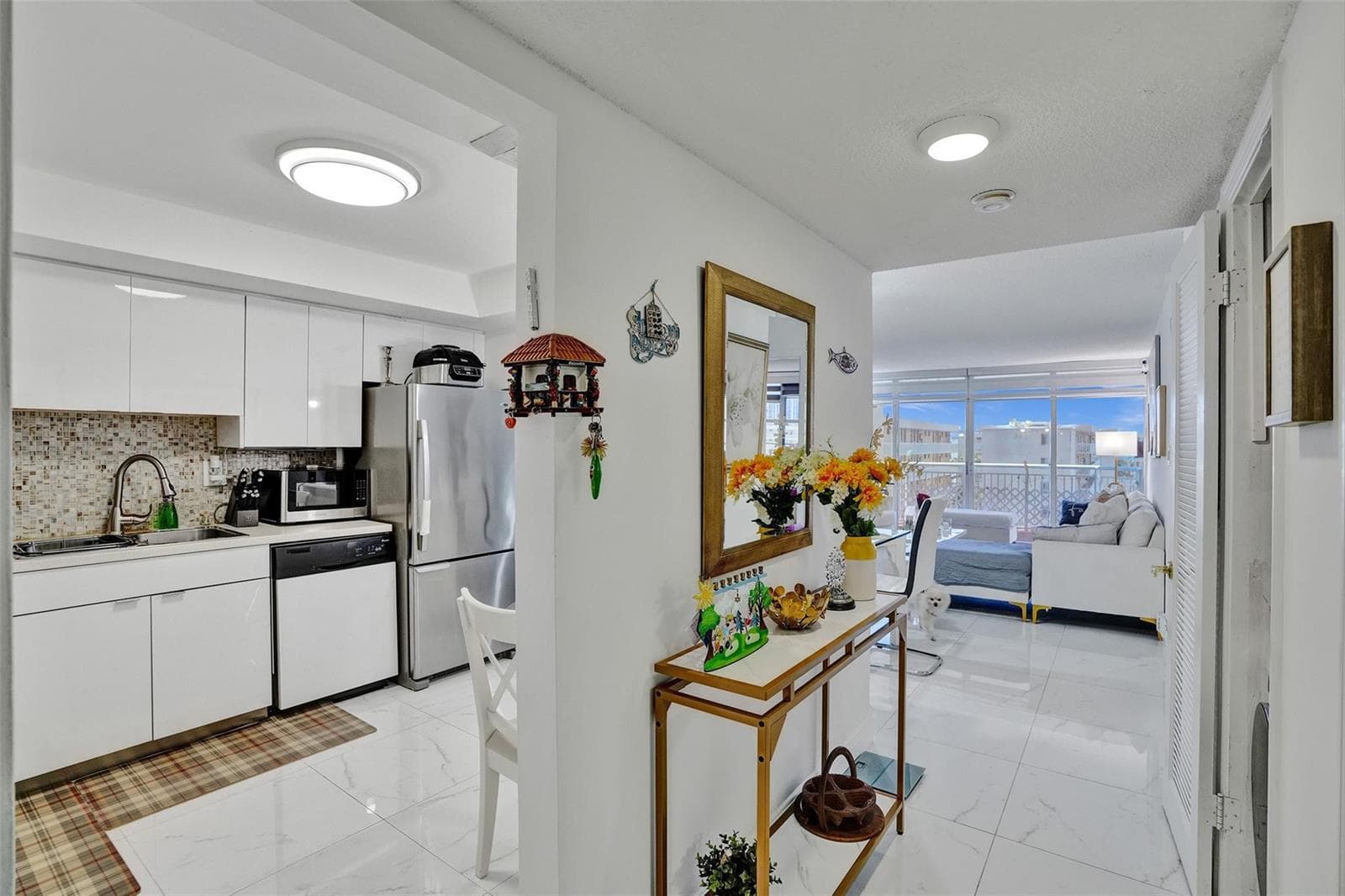 18041 Biscayne Boulevard 503 photo 9